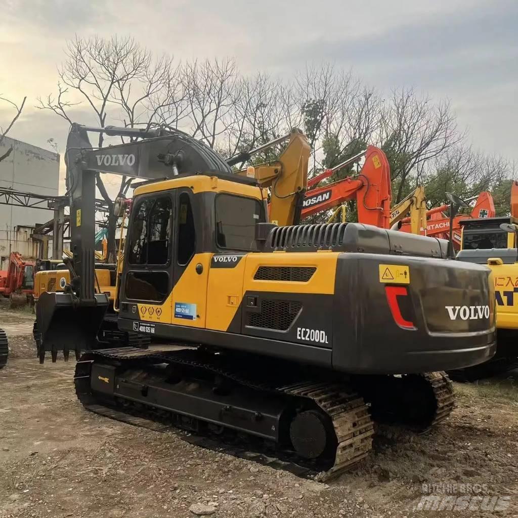 Volvo EC200DL Rupsgraafmachines