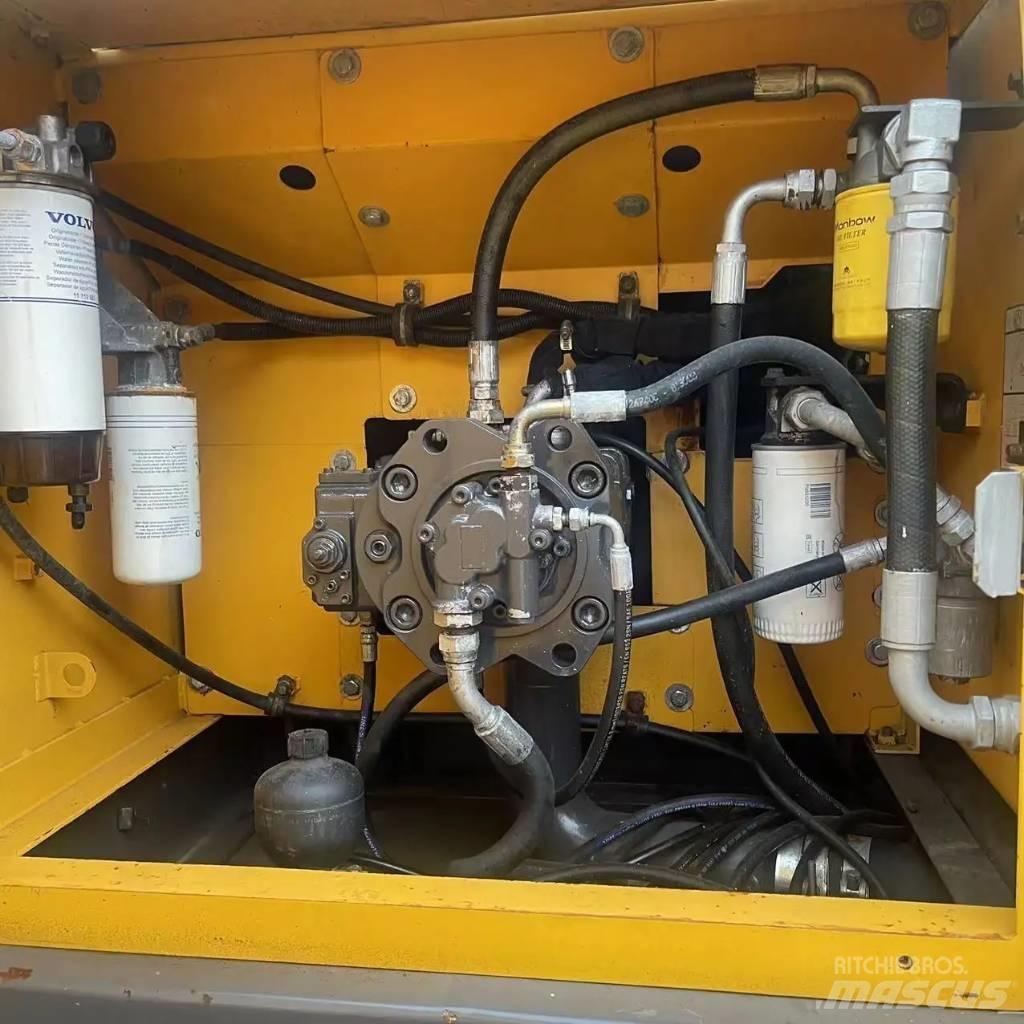Volvo EC200DL Rupsgraafmachines