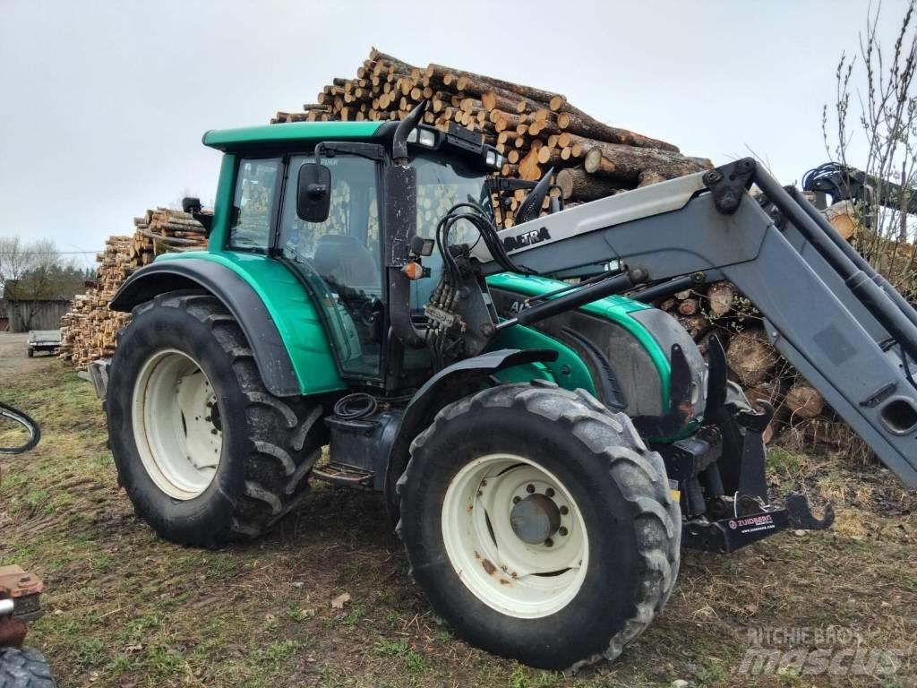 Valtra N 142 D Tractoren