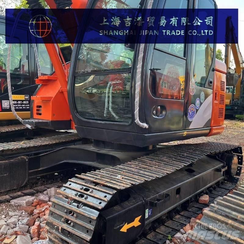Hitachi ZX 135 Rupsgraafmachines