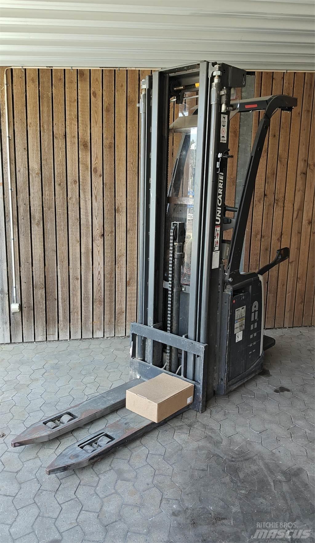 Atlet PSP160 Meerij pallettruck met platform