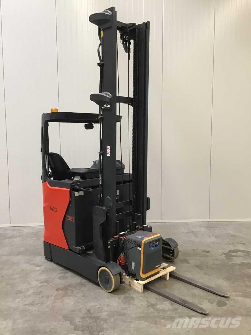 Linde R10B Reachtruck voor hoog niveau