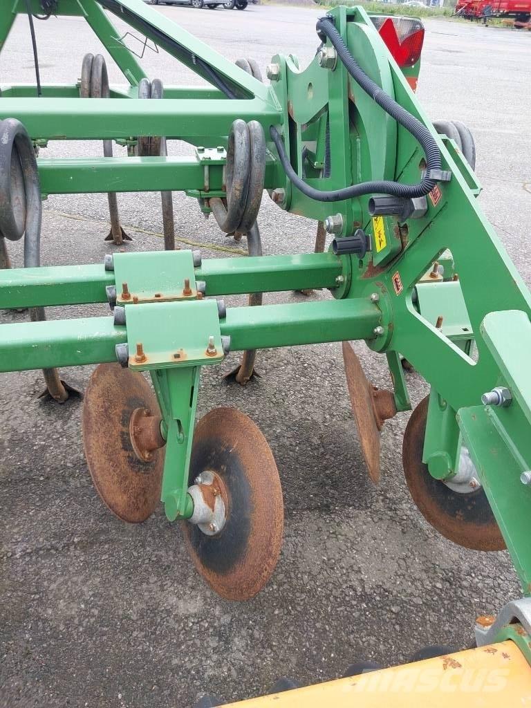 Amazone Cenius 3001 Cultivatoren