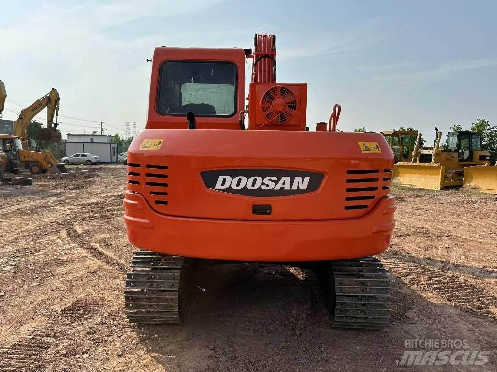 Doosan DH 80 Midigraafmachines 7t - 12t
