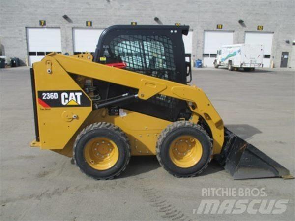 CAT 236 D Schrankladers