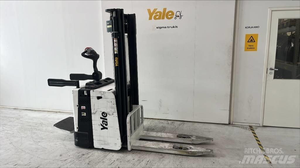 Yale MS15X Zelfrijdende stapelaars