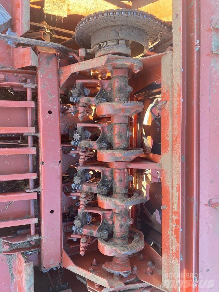 Hesston 4600 Vierkante balenpers