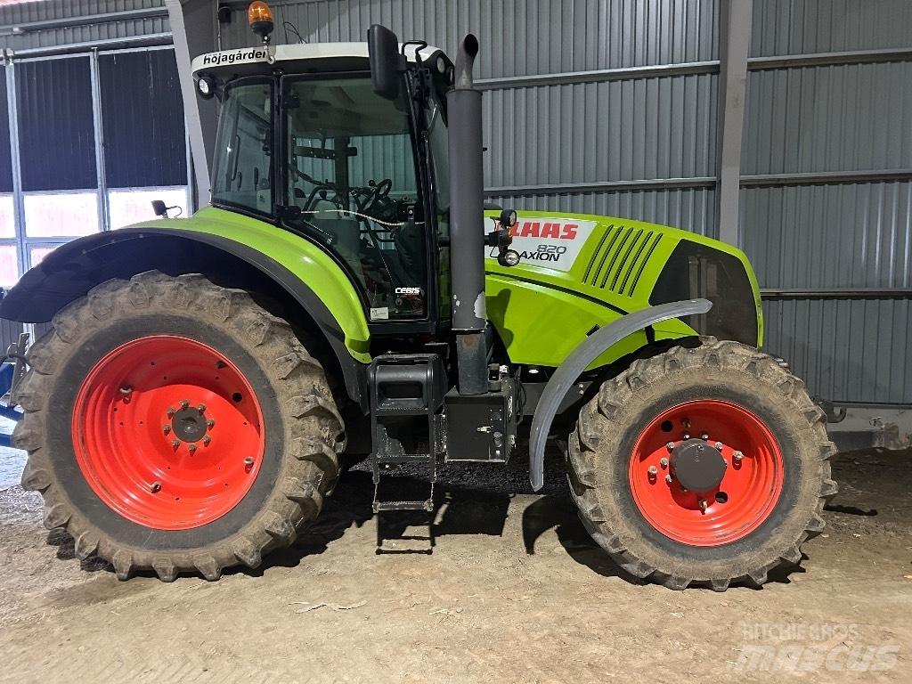 CLAAS 820 Tractoren