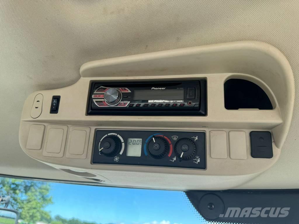 John Deere 6170 R Tractoren