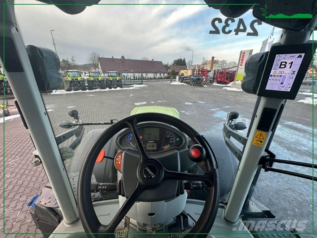 CLAAS Axion 850 Tractoren