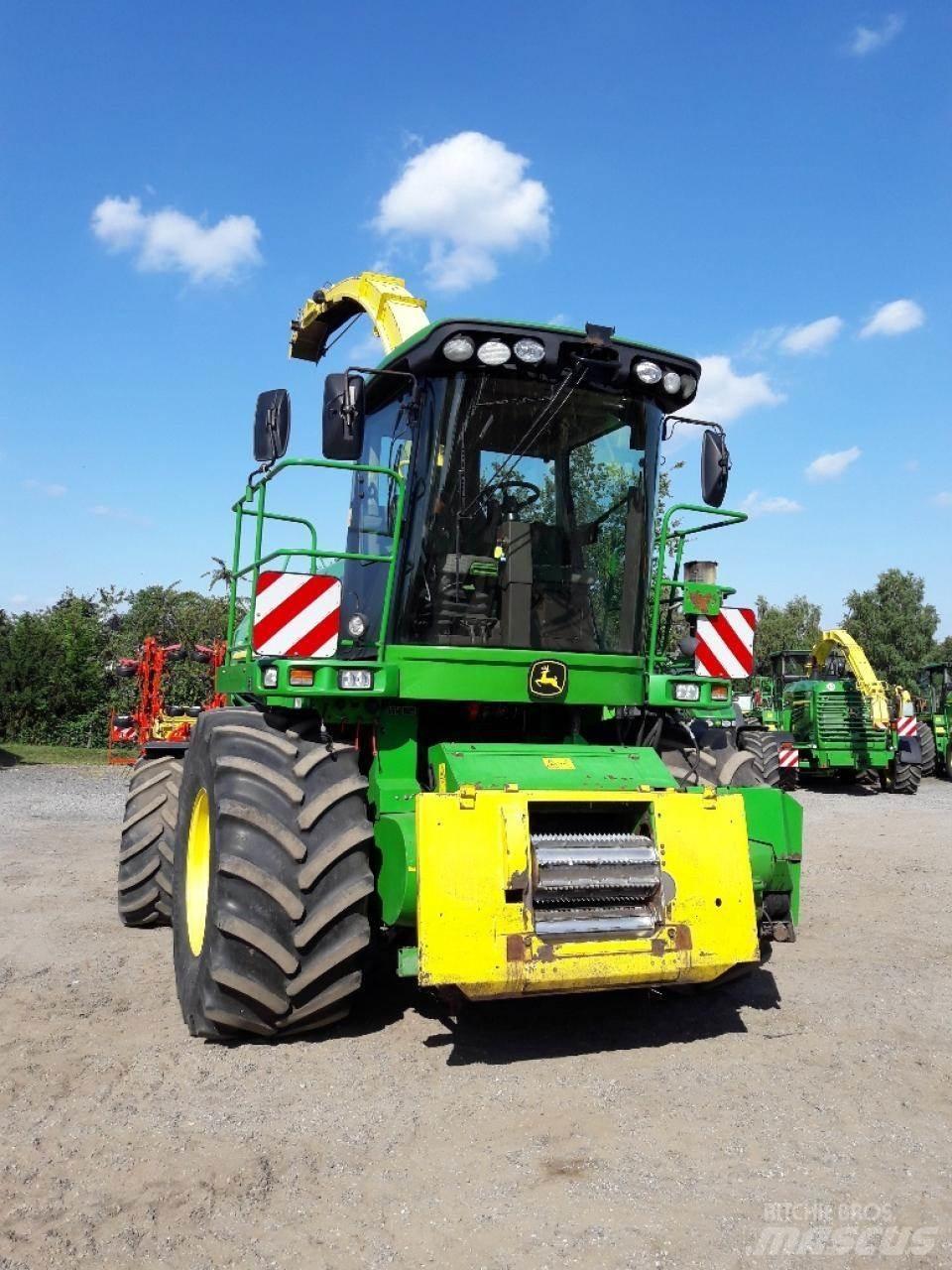 John Deere 7350 Zelfrijdende veldhakselaars