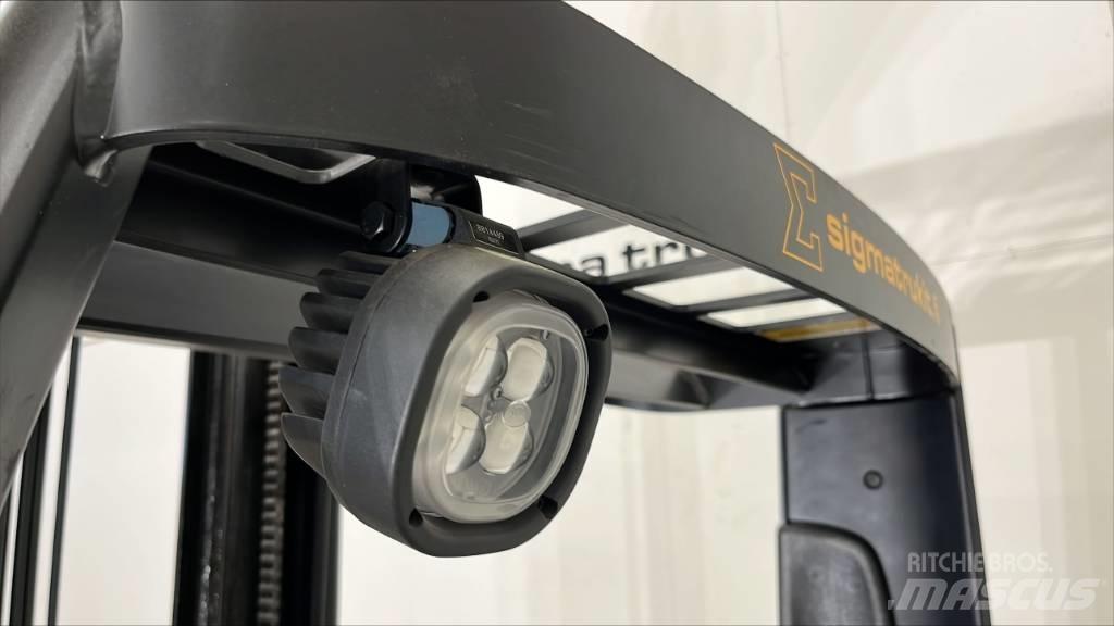 Yale MR 14 Reachtruck voor hoog niveau