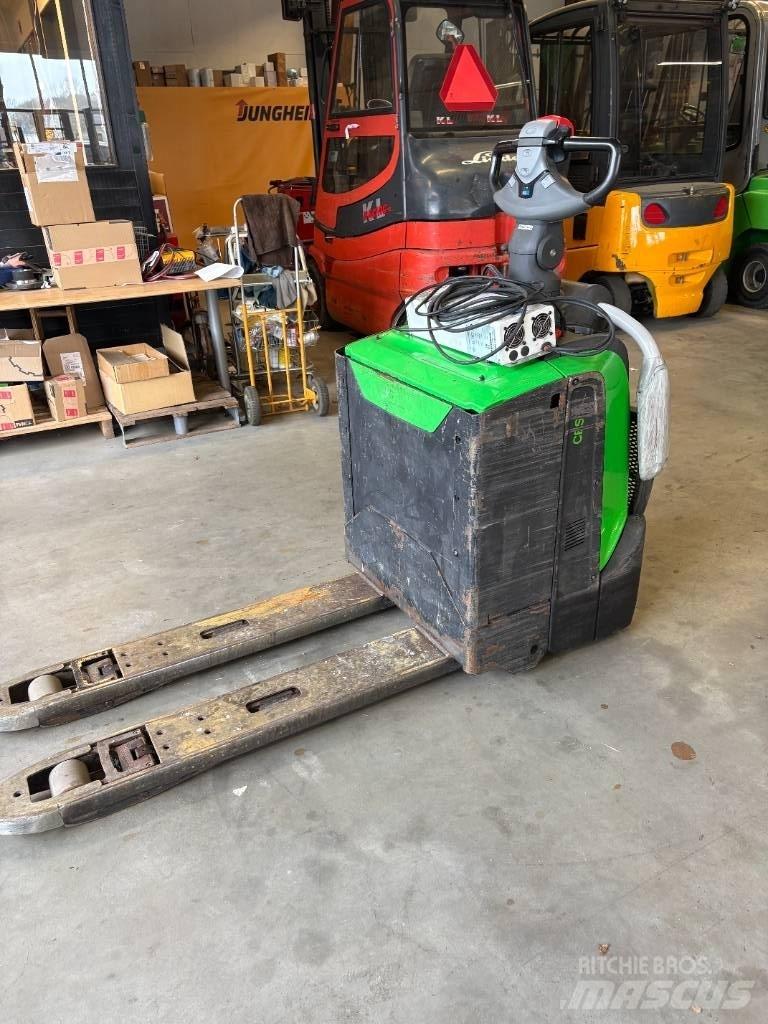 Cesab P 320 Meerij pallettruck met platform