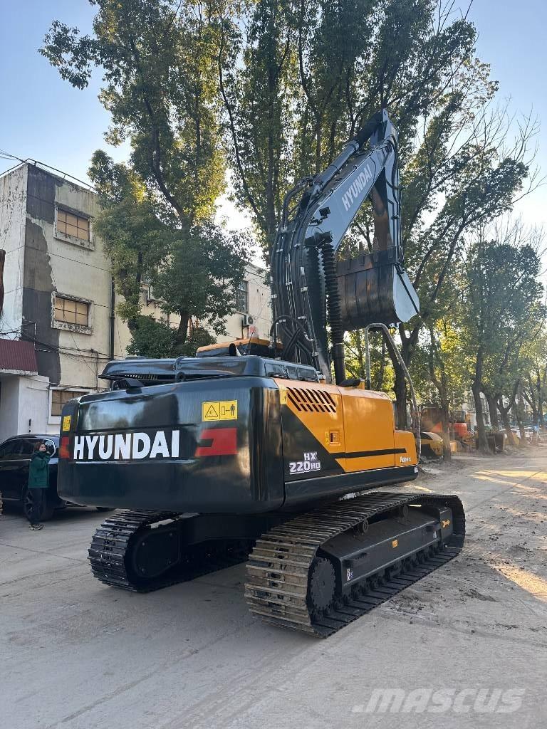 Hyundai HX 220 Rupsgraafmachines