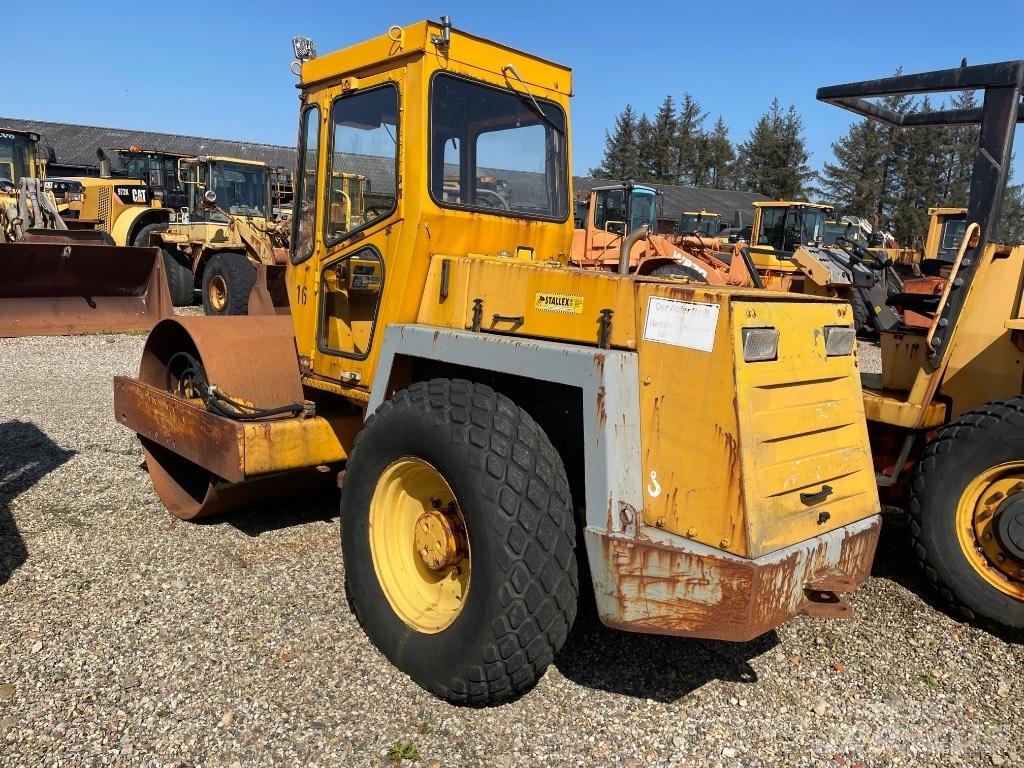 Bomag BW172 Trilrolwalsen
