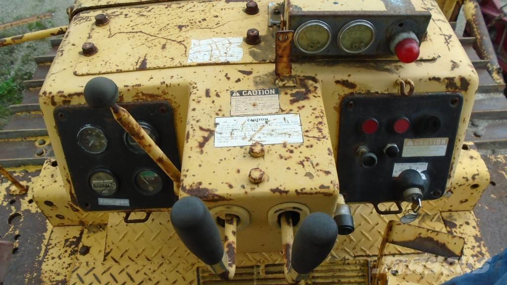 Komatsu D 68 E-1 Rupsdozers