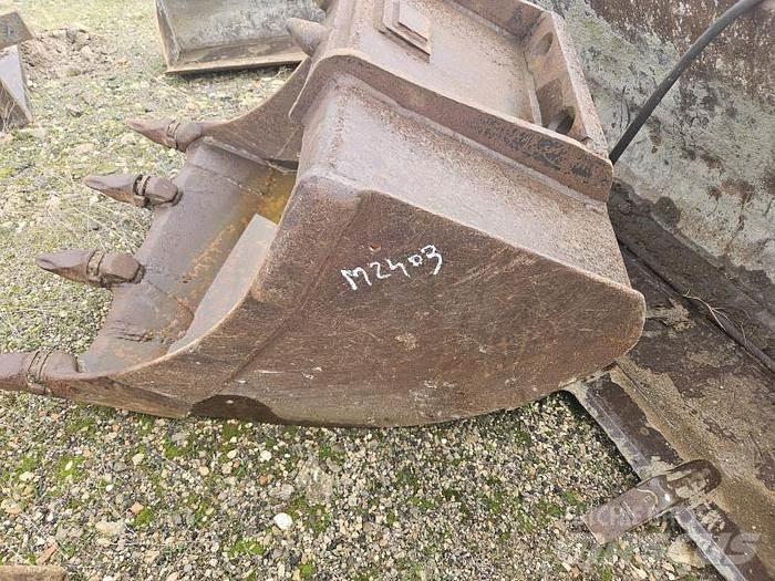 Mecalac 12MXT Bakken