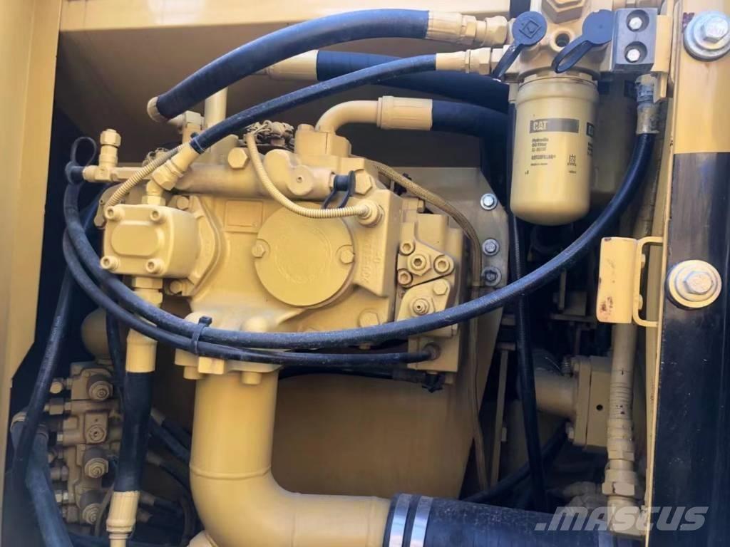 CAT 318C Rupsgraafmachines