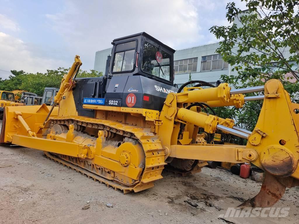 Shantui SD 32 Rupsdozers