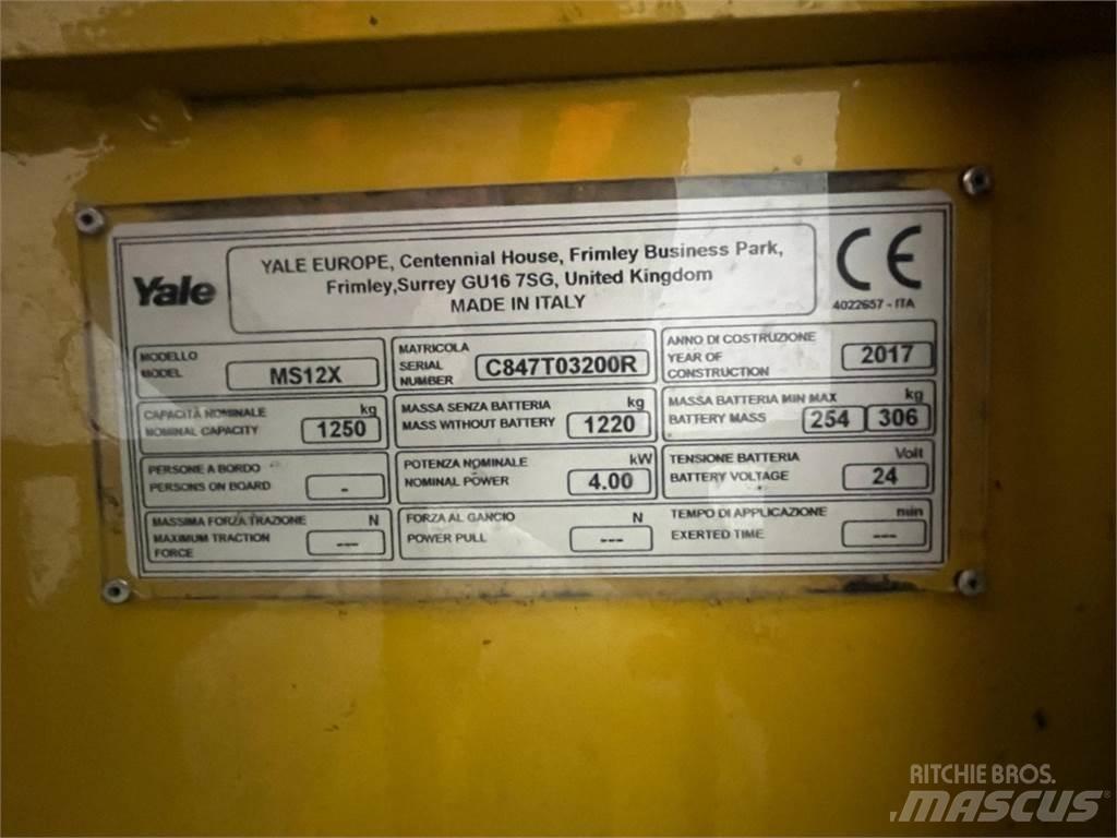 Yale MS12X Stapelaar meeloop
