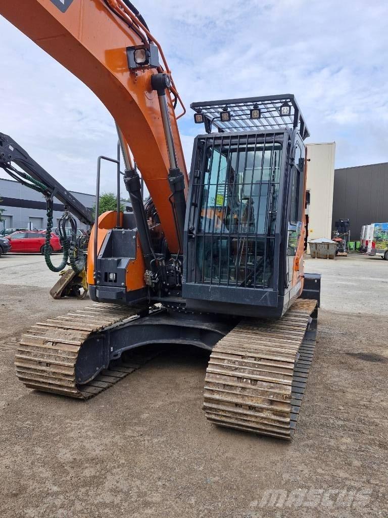 Develon DX 140 LCR-7 Rupsgraafmachines