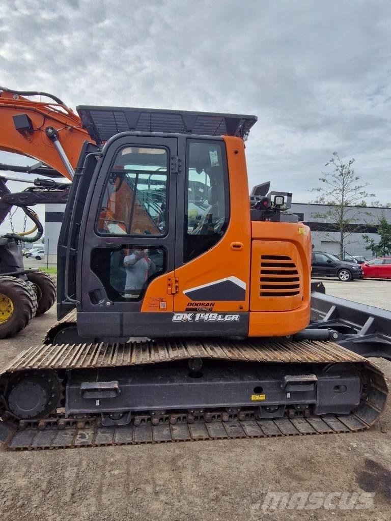 Develon DX 140 LCR-7 Rupsgraafmachines