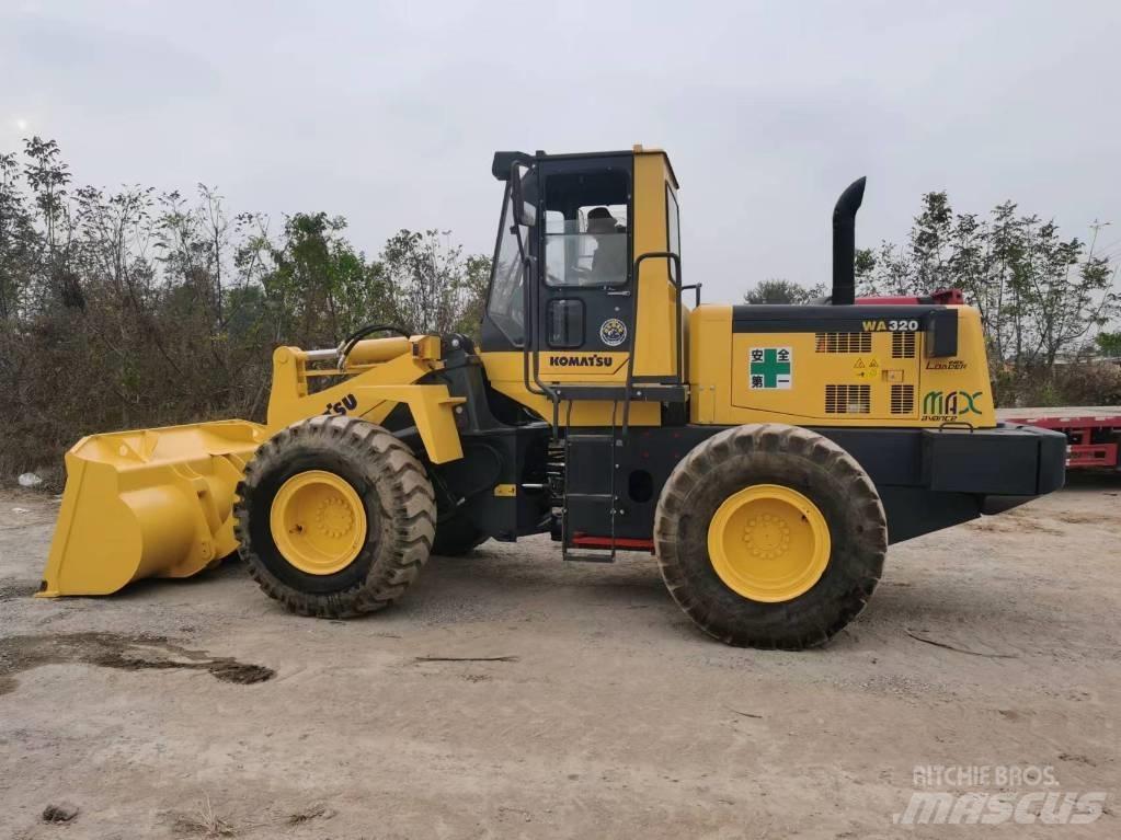 Komatsu WA 320-5 Wielladers