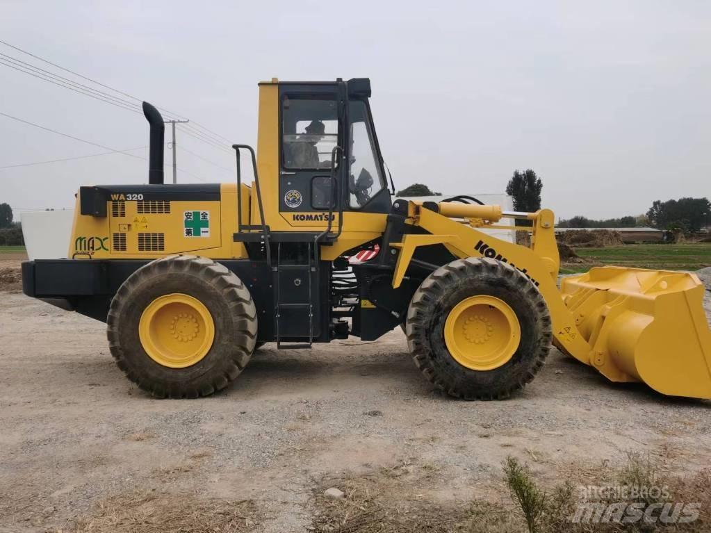 Komatsu WA 320-5 Wielladers