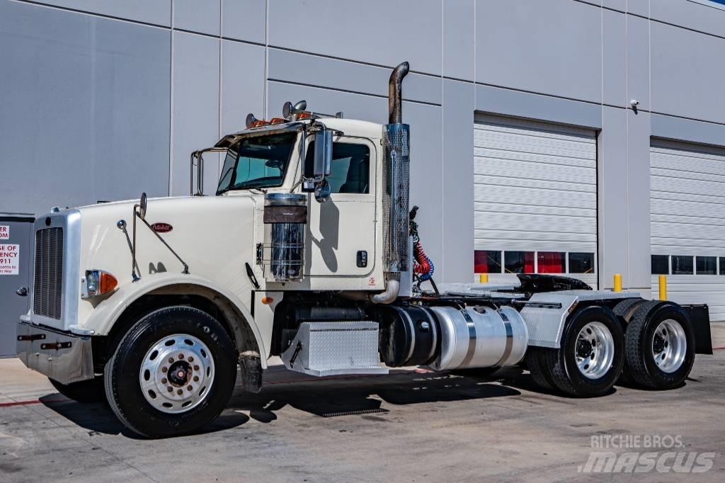 Peterbilt 367 Trekkers