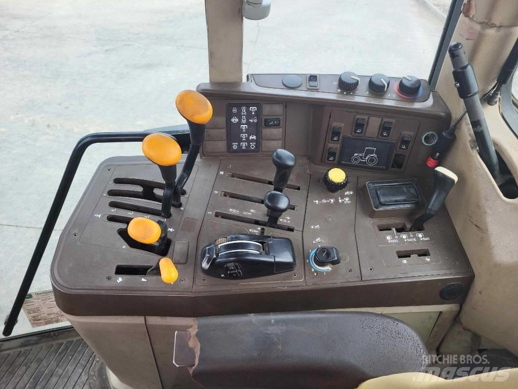 John Deere 6910 Tractoren