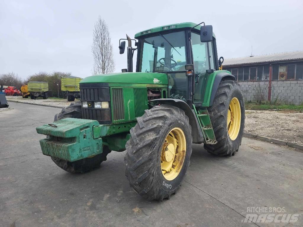 John Deere 6910 Tractoren
