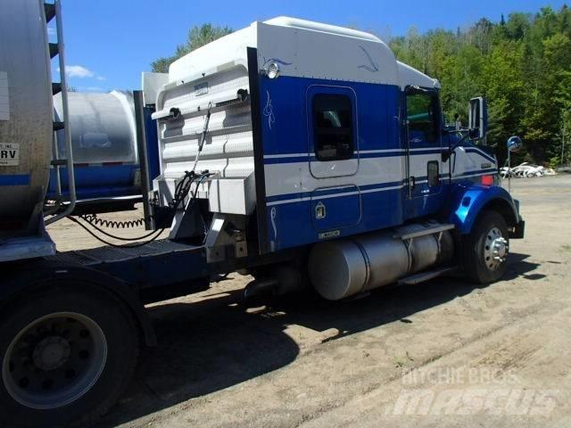 Kenworth T 800 Trekkers