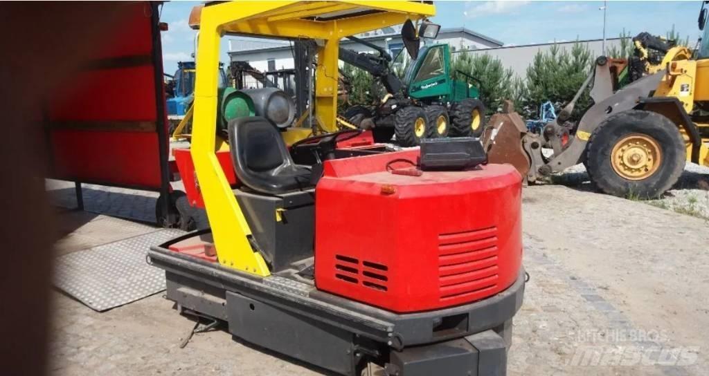 Tennant 528 Veegmachines