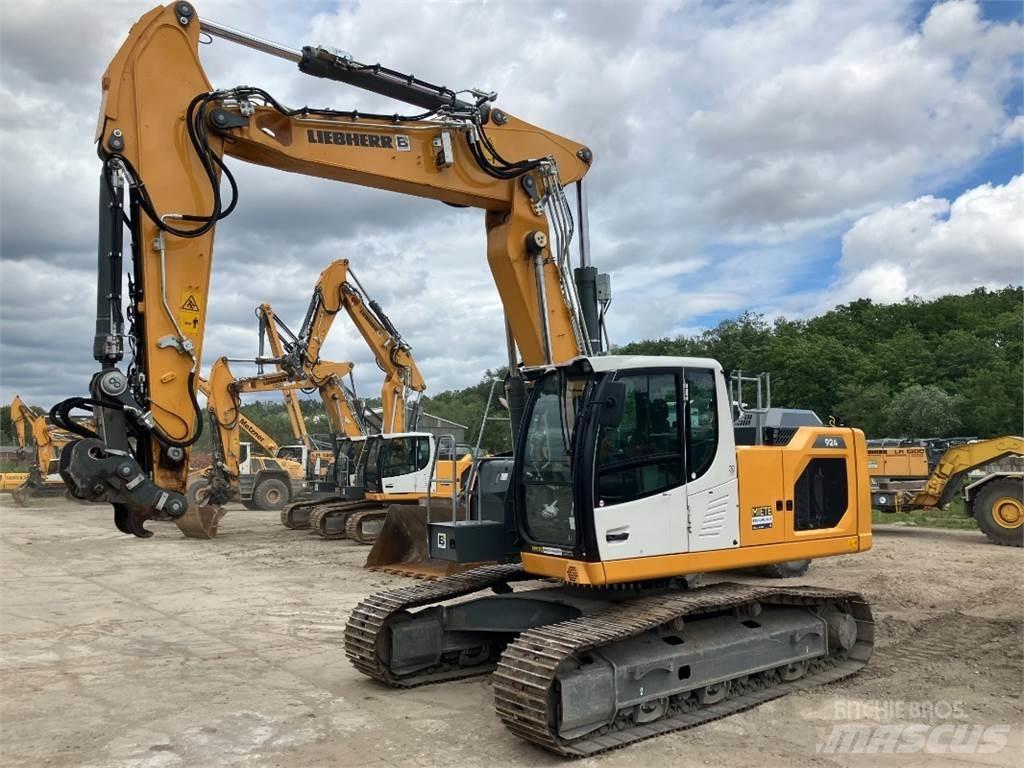 Liebherr R924 Rupsgraafmachines