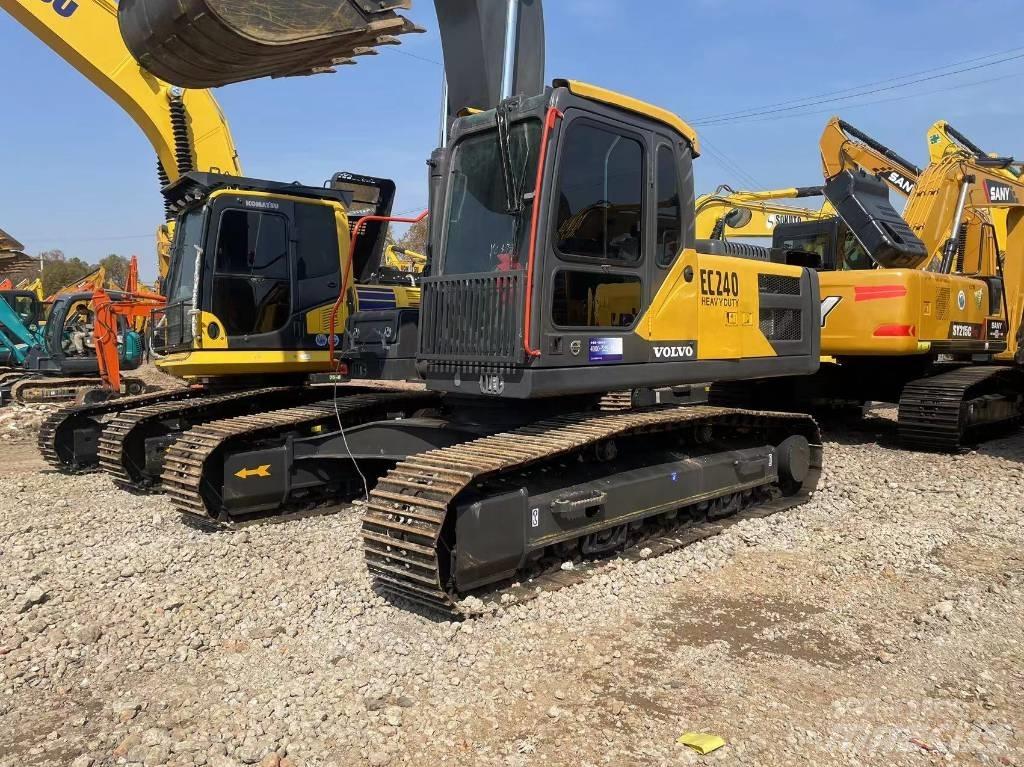 Volvo ec240 Graafmachines Long Reach