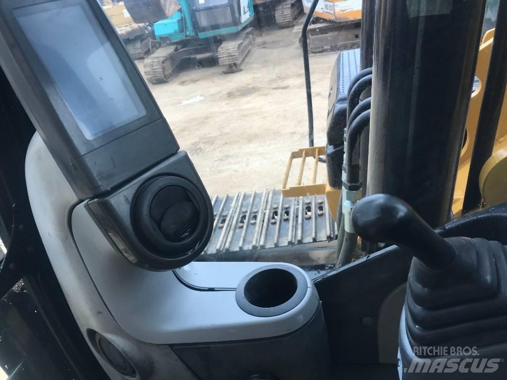 CAT 320 D L Rupsgraafmachines