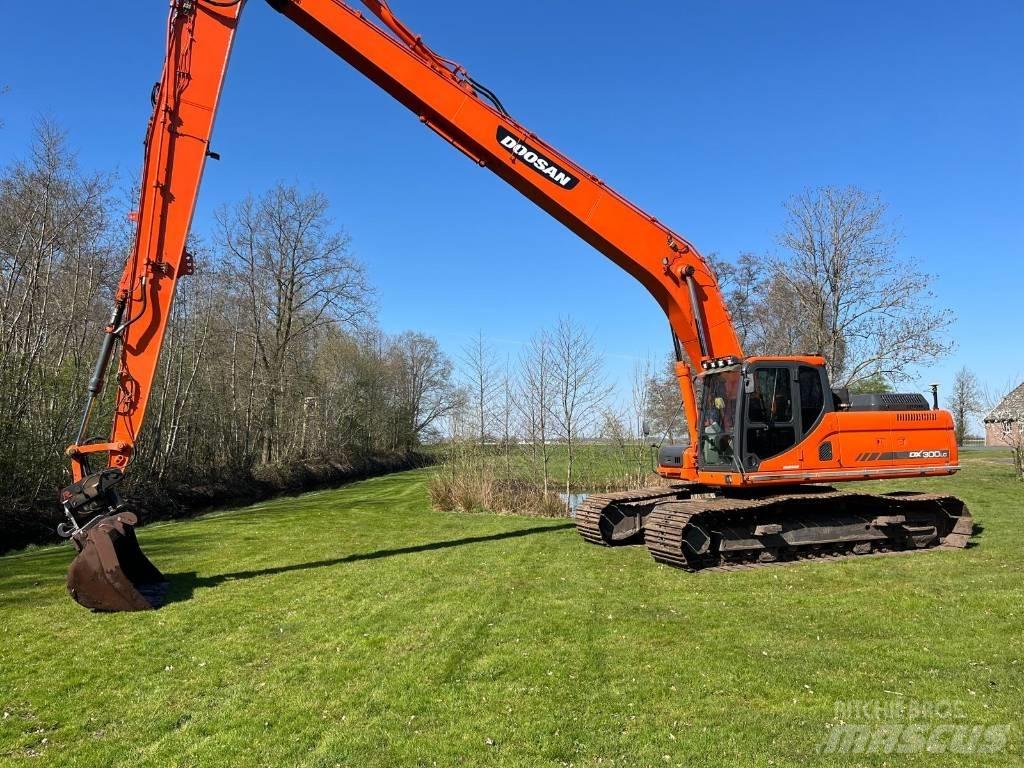 Doosan DX 300 Rupsgraafmachines