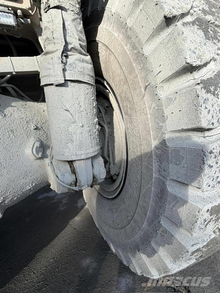 CAT 775 F Starre dumptrucks