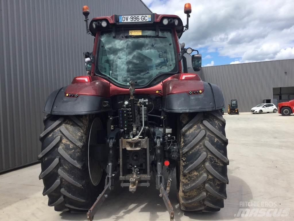 Valtra T194 Tractoren