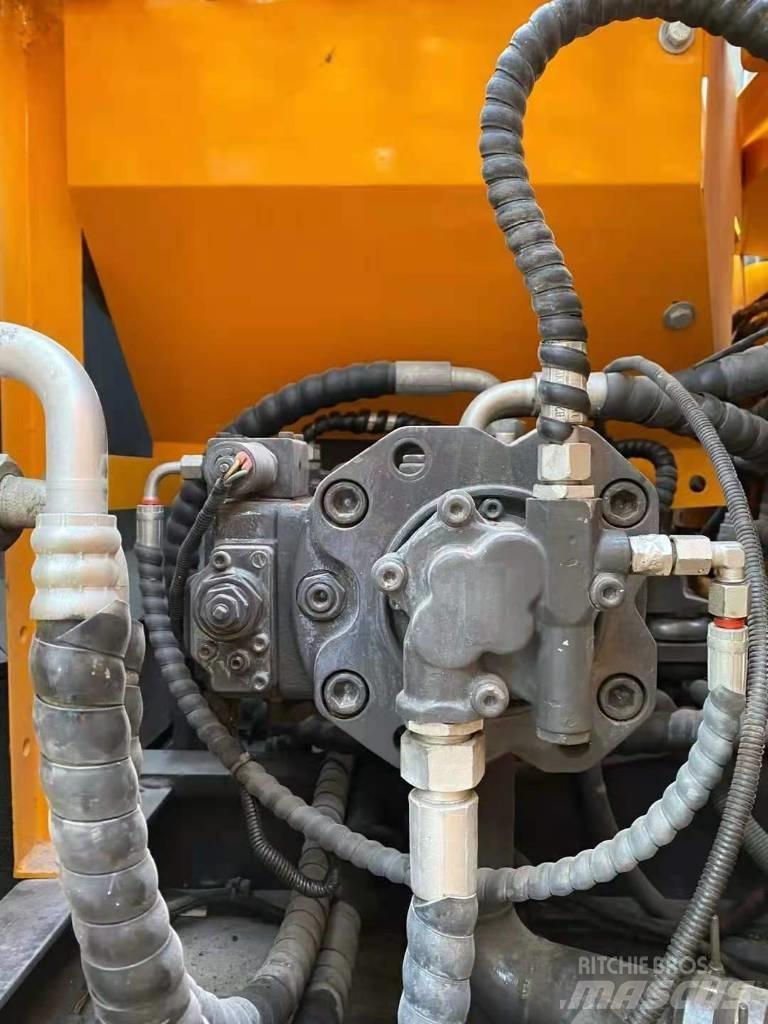 Sany SY 135 C Rupsgraafmachines