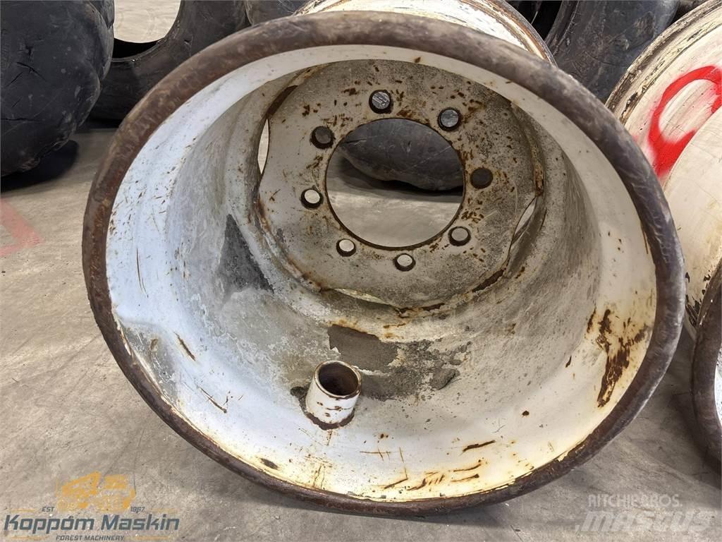 Gremo 704 20x22,5 Banden, wielen en velgen
