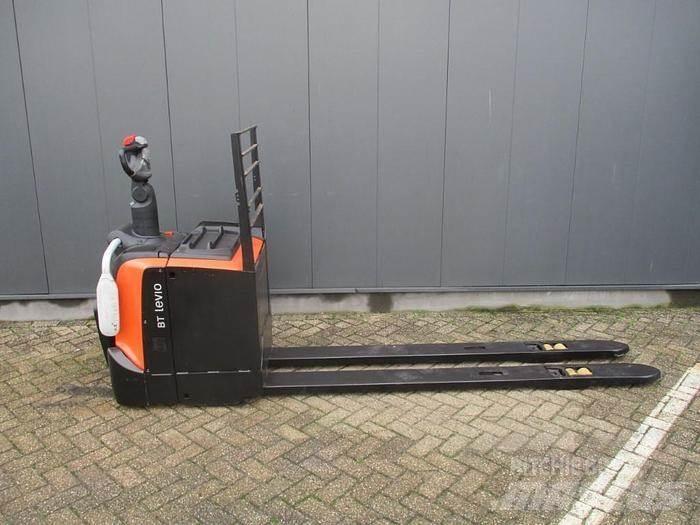Toyota LPE 250 Meerij pallettruck met platform
