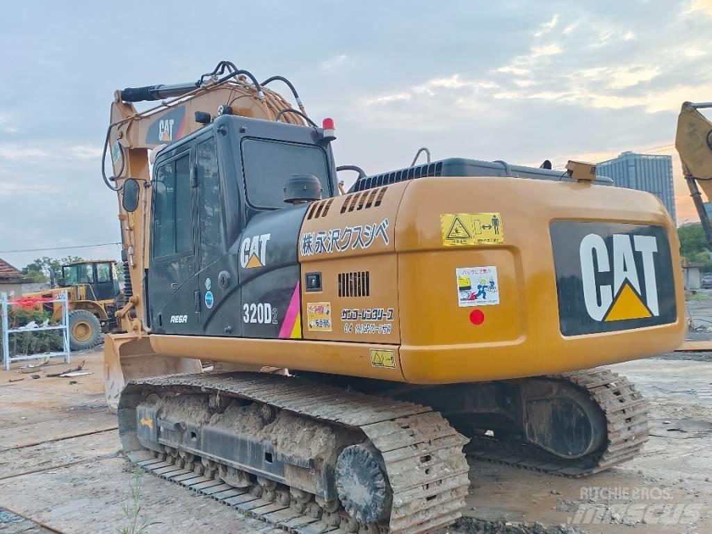 CAT CAT 320D2 Rupsgraafmachines