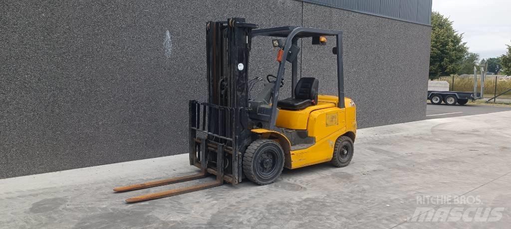 TCM FD25T3 Diesel heftrucks