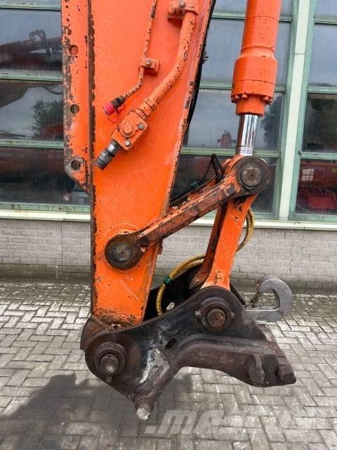 Hitachi ZX 210 LC-3 Rupsgraafmachines