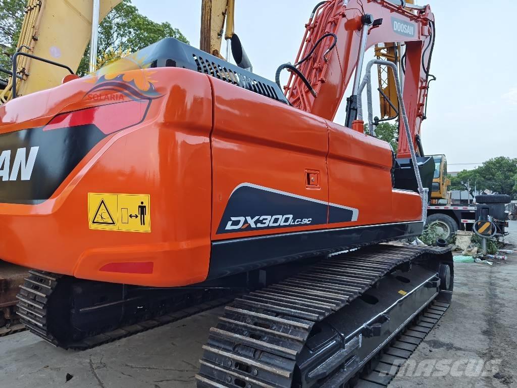 Doosan DX 300 LC Rupsgraafmachines