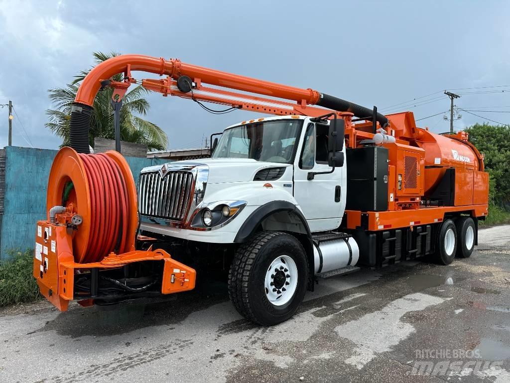 International 7400 Kolkenzuigers