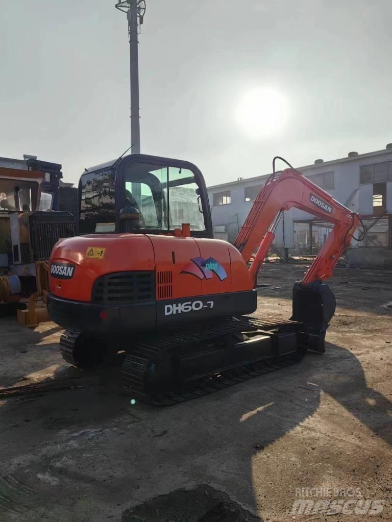 Doosan DH 60-7 Minigraafmachines < 7t