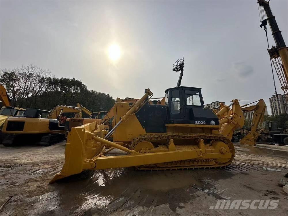 Shantui SD 32 Rupsdozers