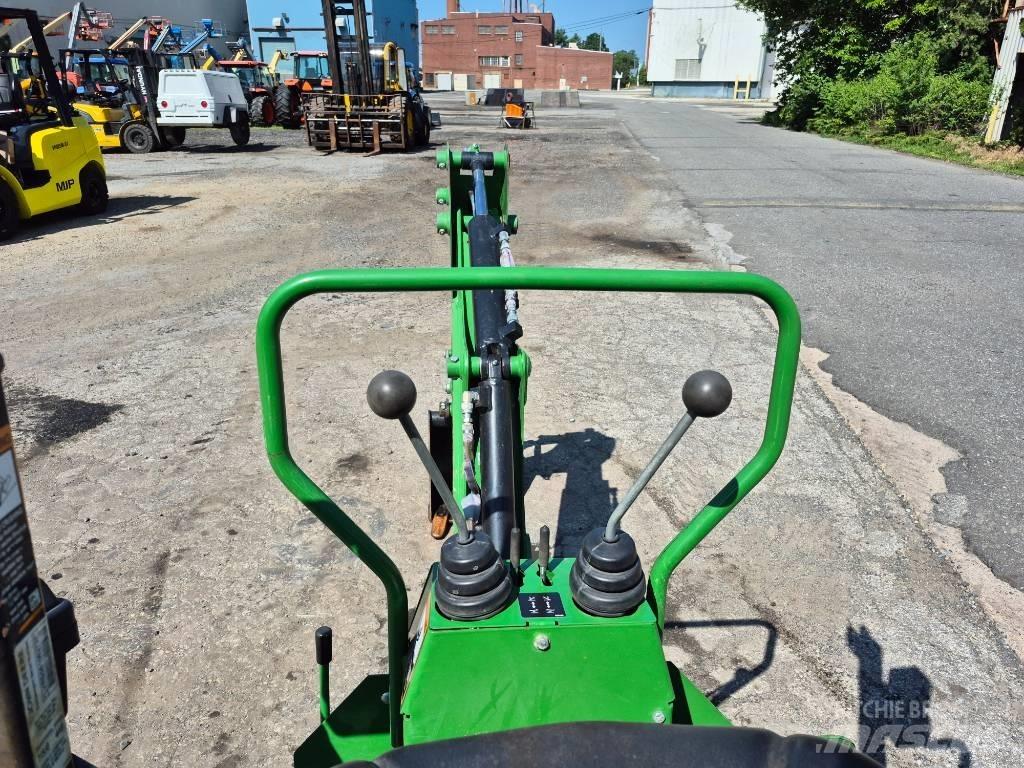 John Deere 1025 R Tractoren